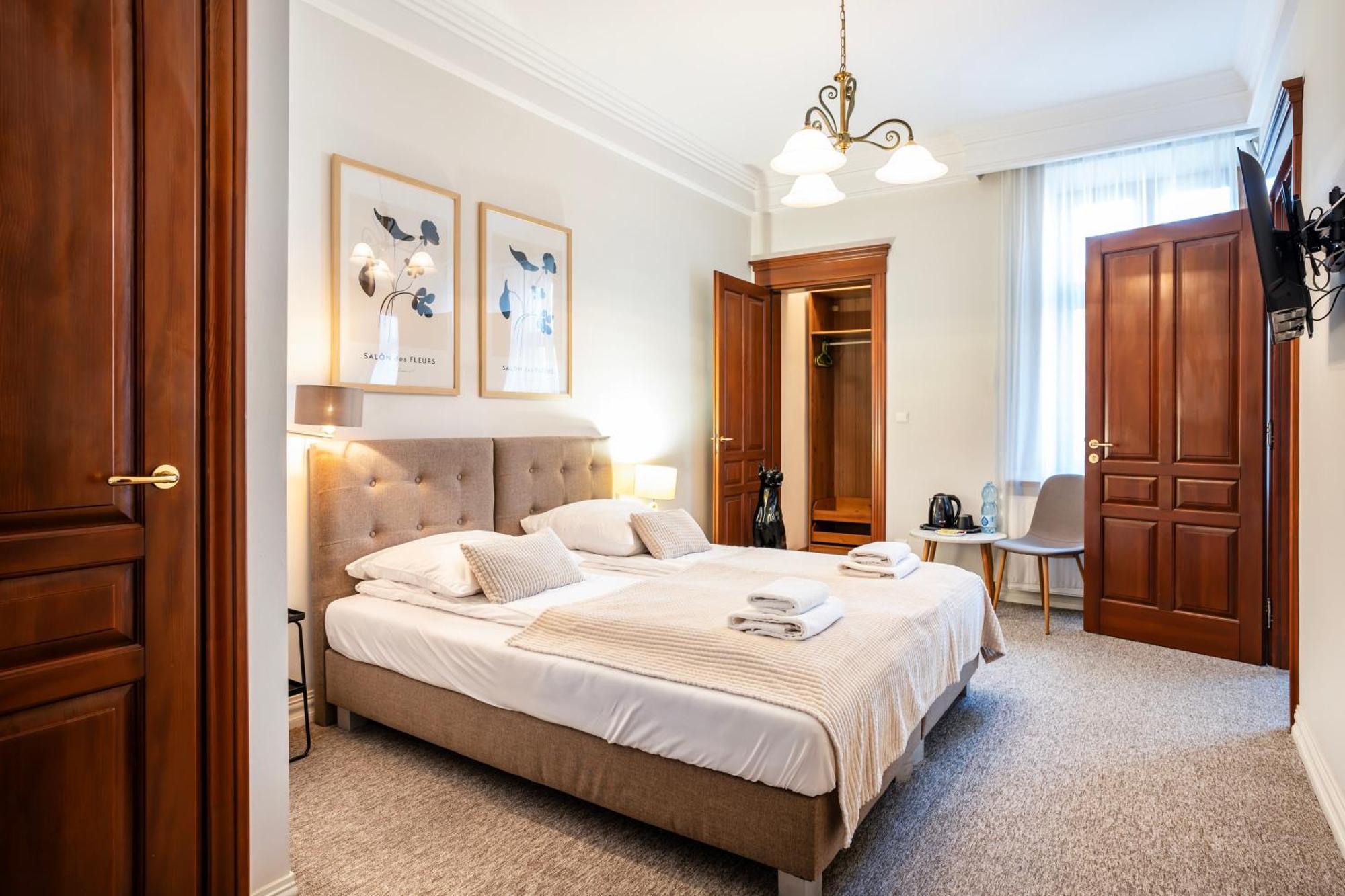 Aparthotel Maargick Krakow Bagian luar foto