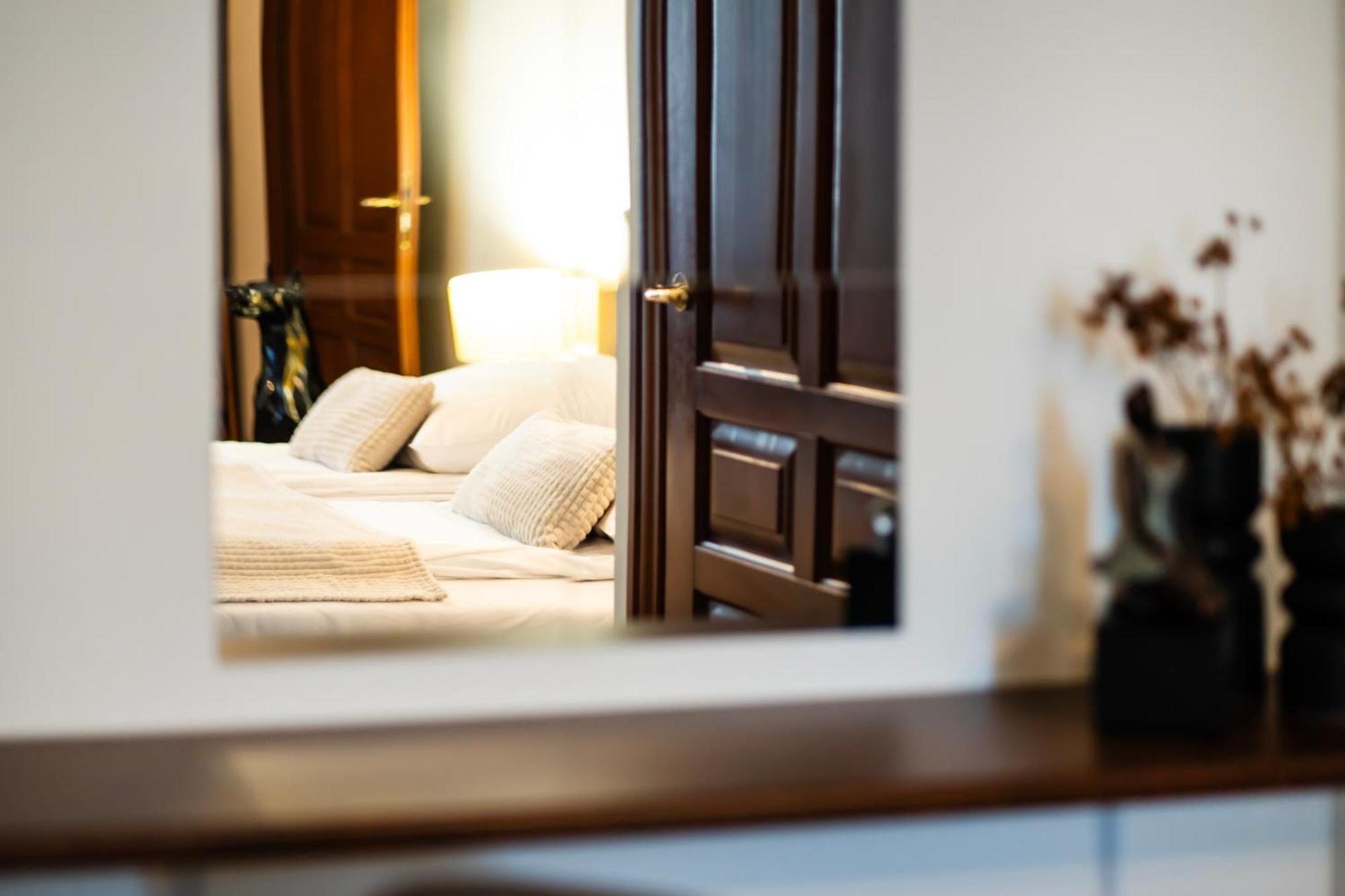 Aparthotel Maargick Krakow Bagian luar foto