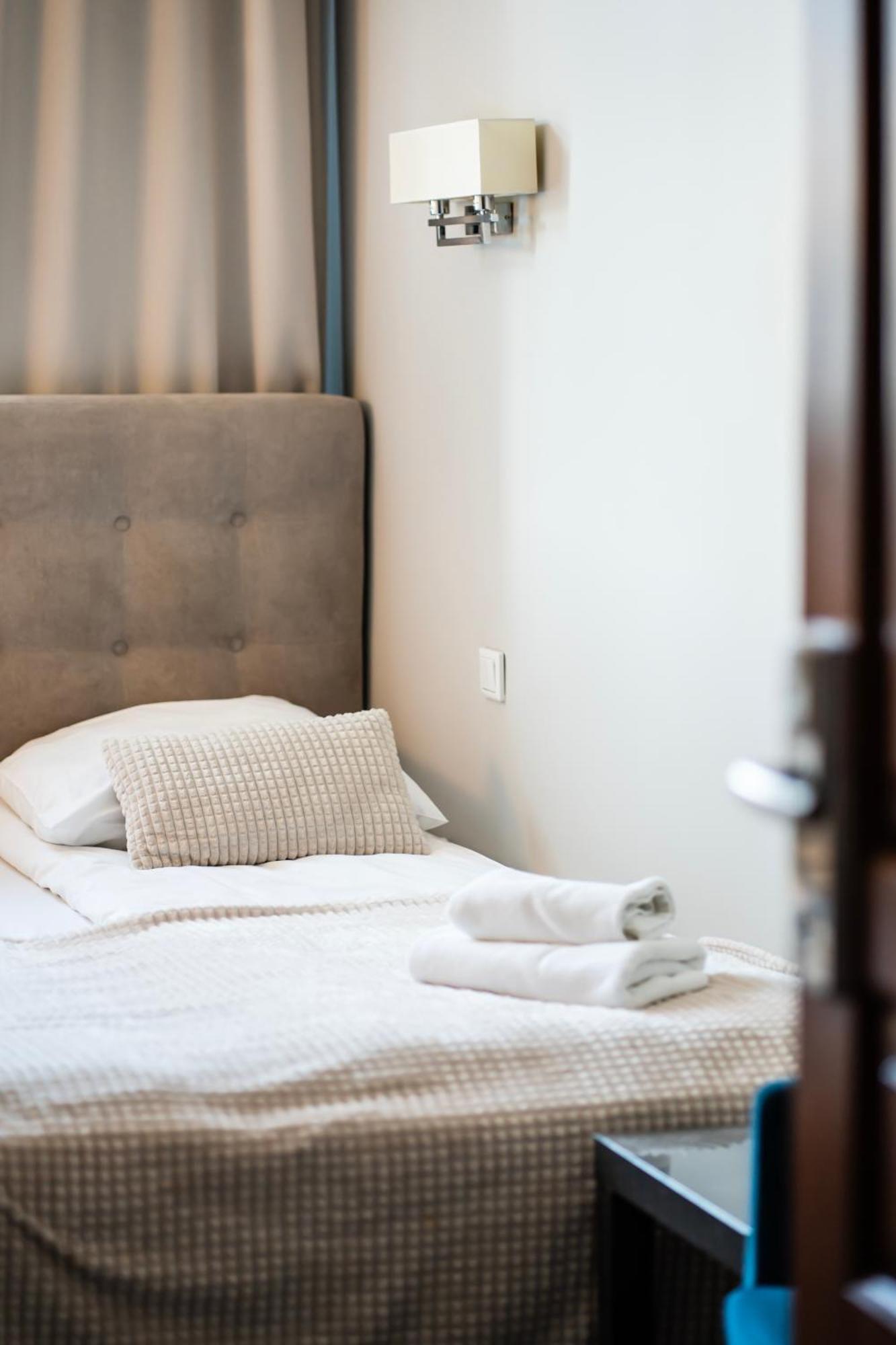 Aparthotel Maargick Krakow Bagian luar foto