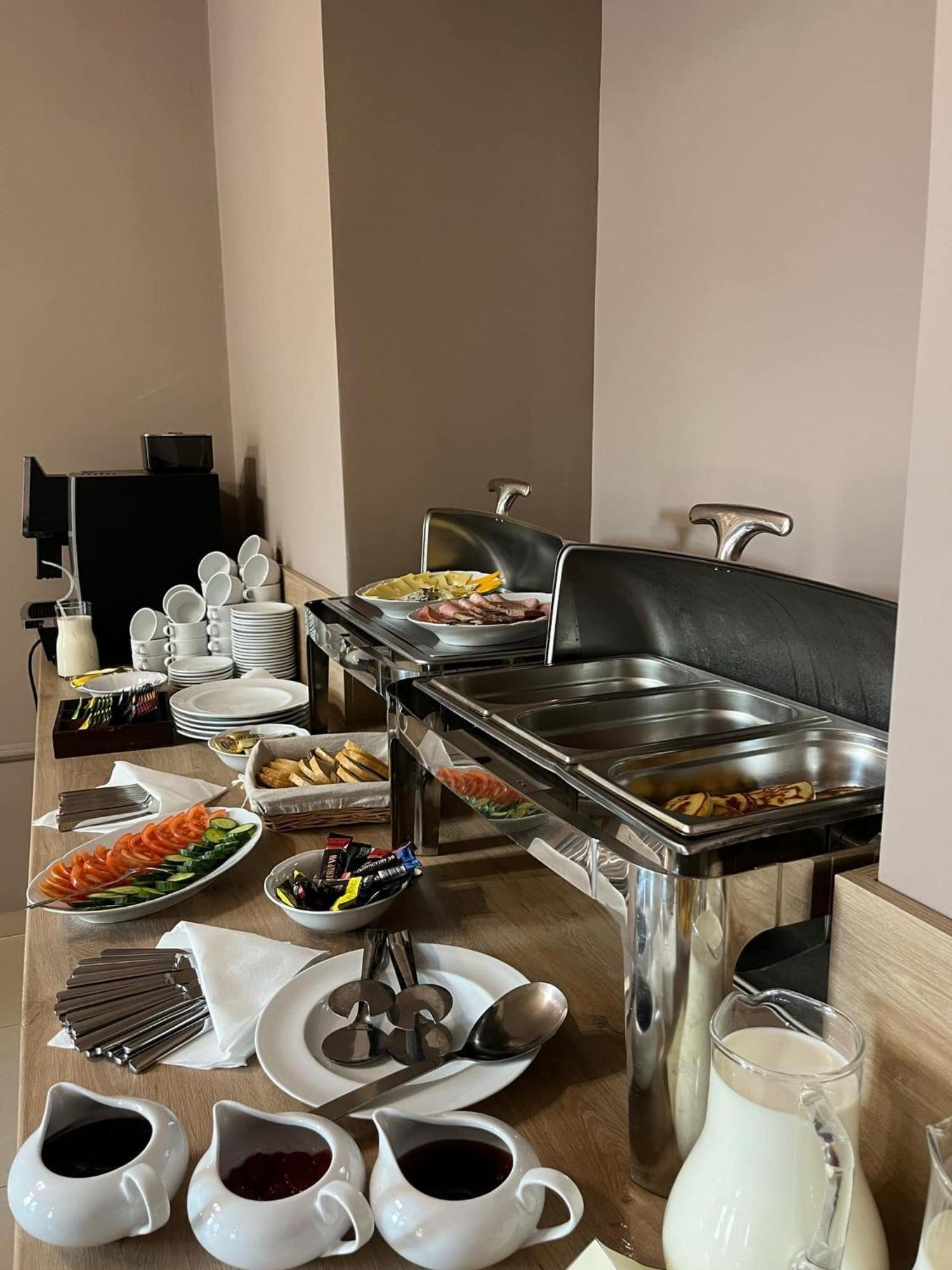 Aparthotel Maargick Krakow Bagian luar foto